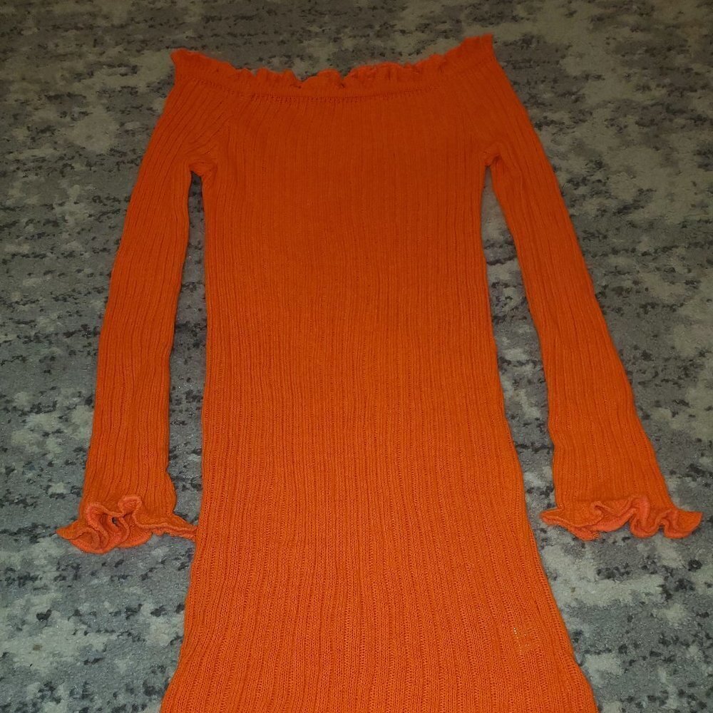 Femme Luxe Neon Orange 🍊 Off Shoulder Dress M/L